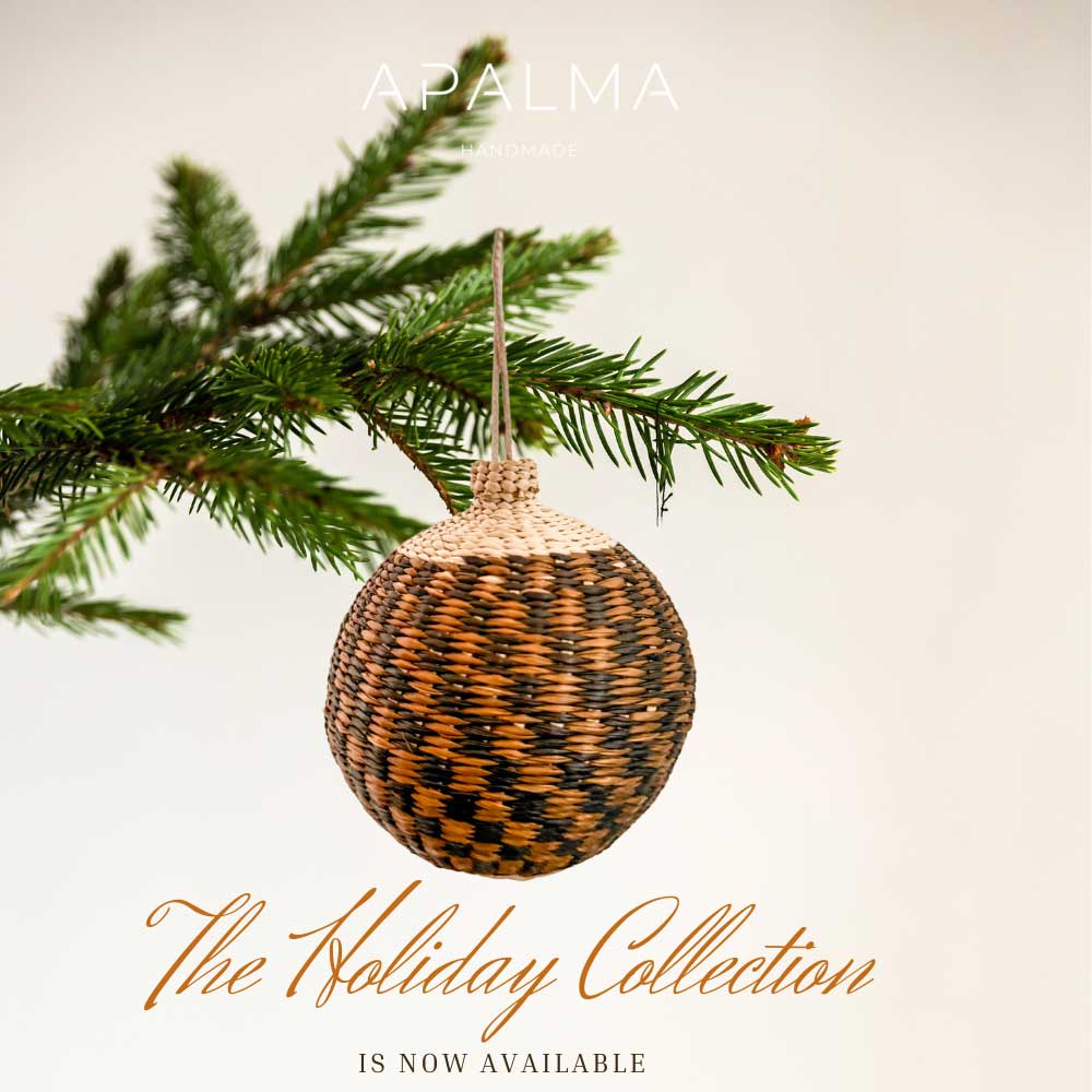 Pack of 4 Boho Christmas Baubles / Balls / Ornaments - Handmade in Iraca Palm