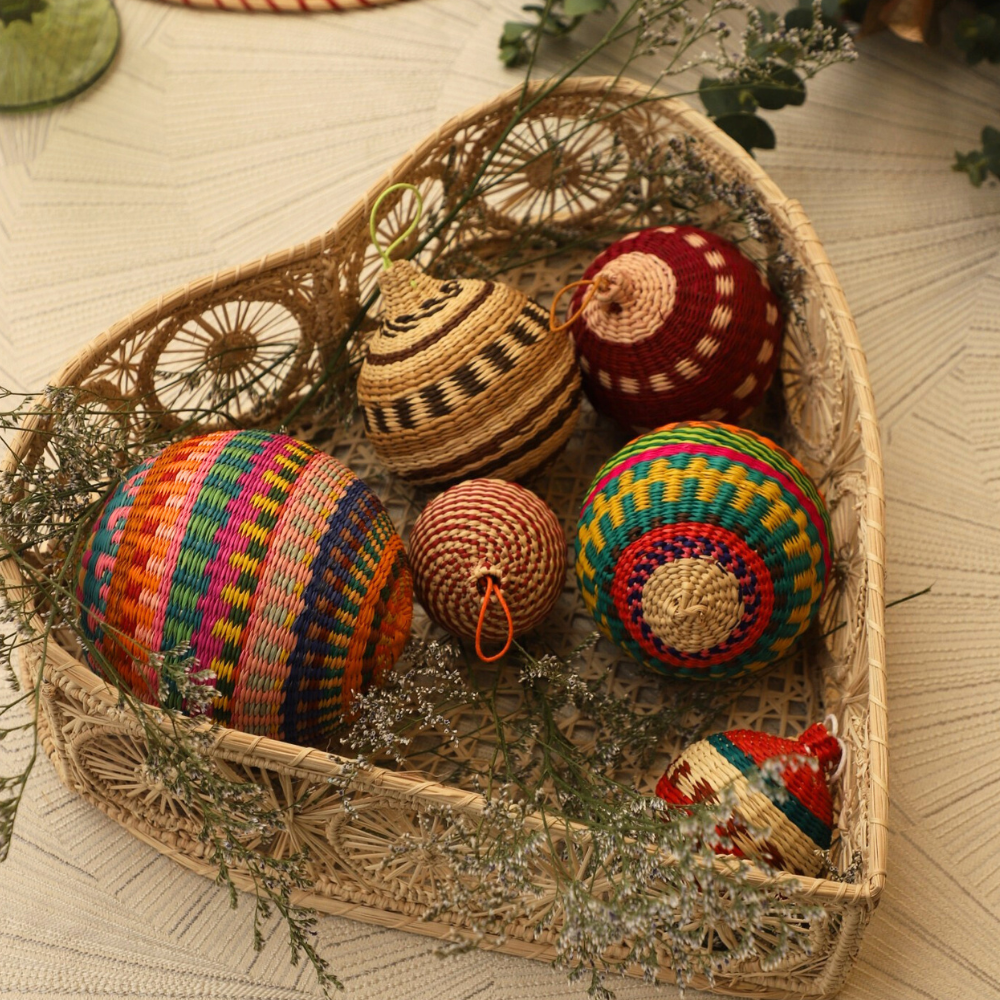 Handmade Iraca Palm - Heart Shape Tray - Home Decor