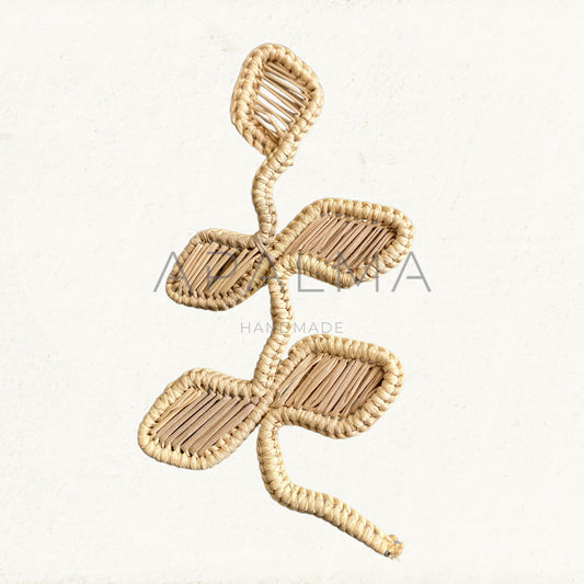 Olivia Leaf Napkin Ring - Made of Iraca Palm for Fall / Thanksgiving Table Decor