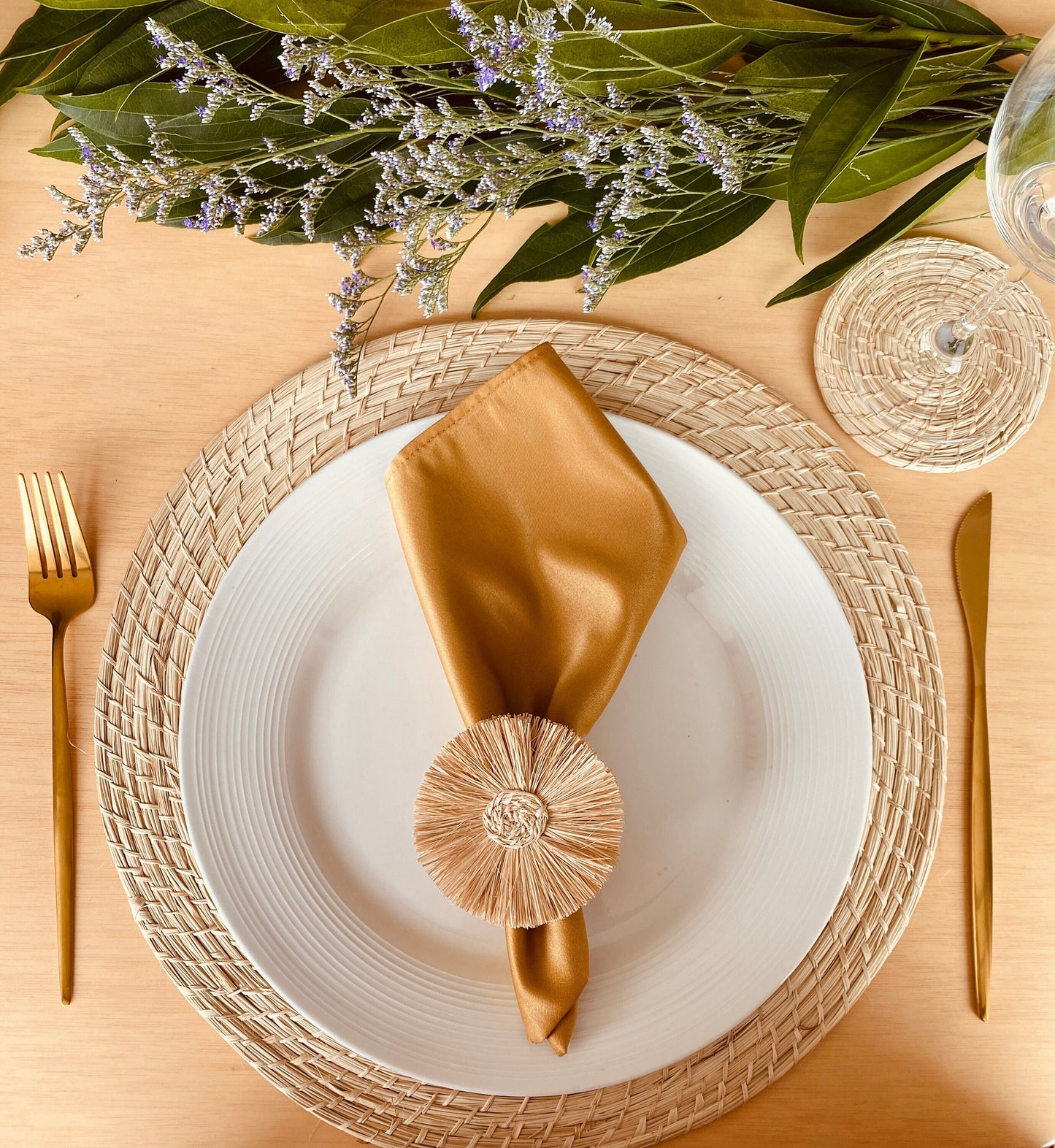 Sunflower Napkin Ring - Iraca Palm, 100% handmade napkin holder for table decor