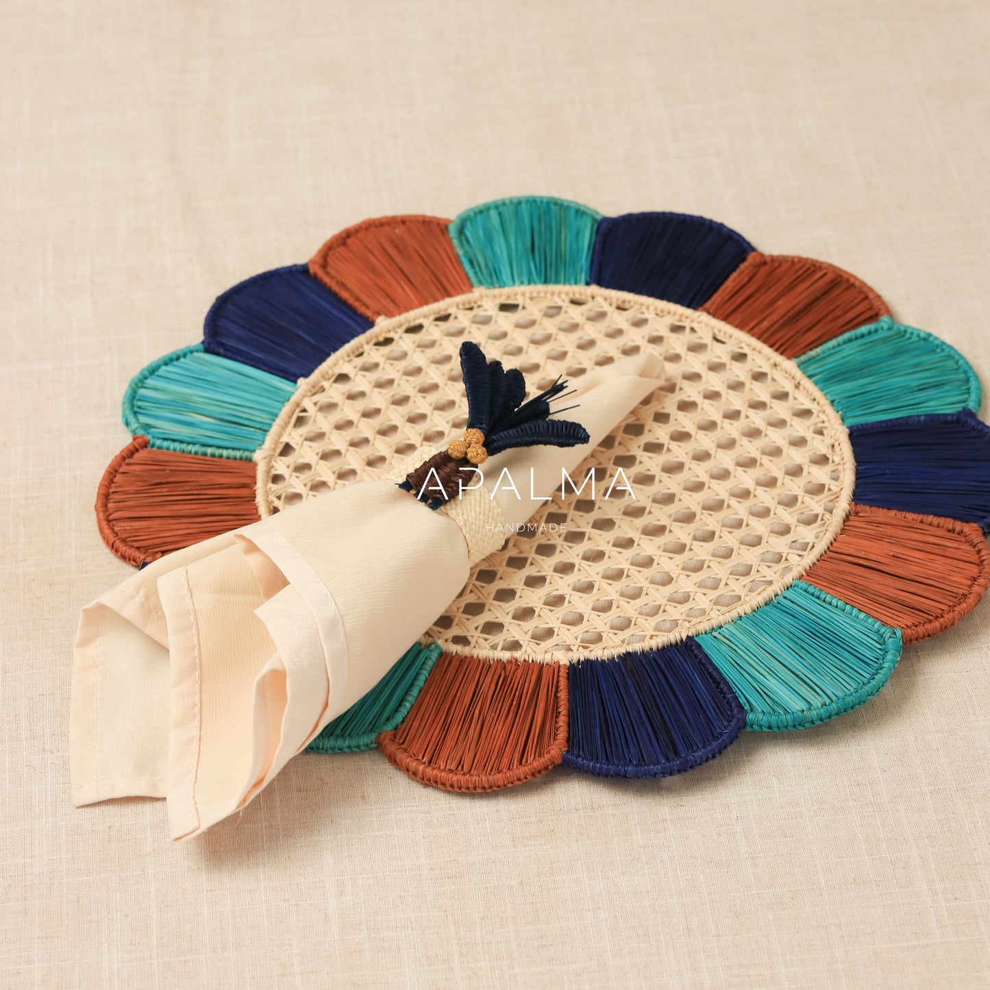 Ocean Rosette Placemats Set of 4, Scalloped Handwoven Charger Plates, Coastal Table Decor, Natural Fiber