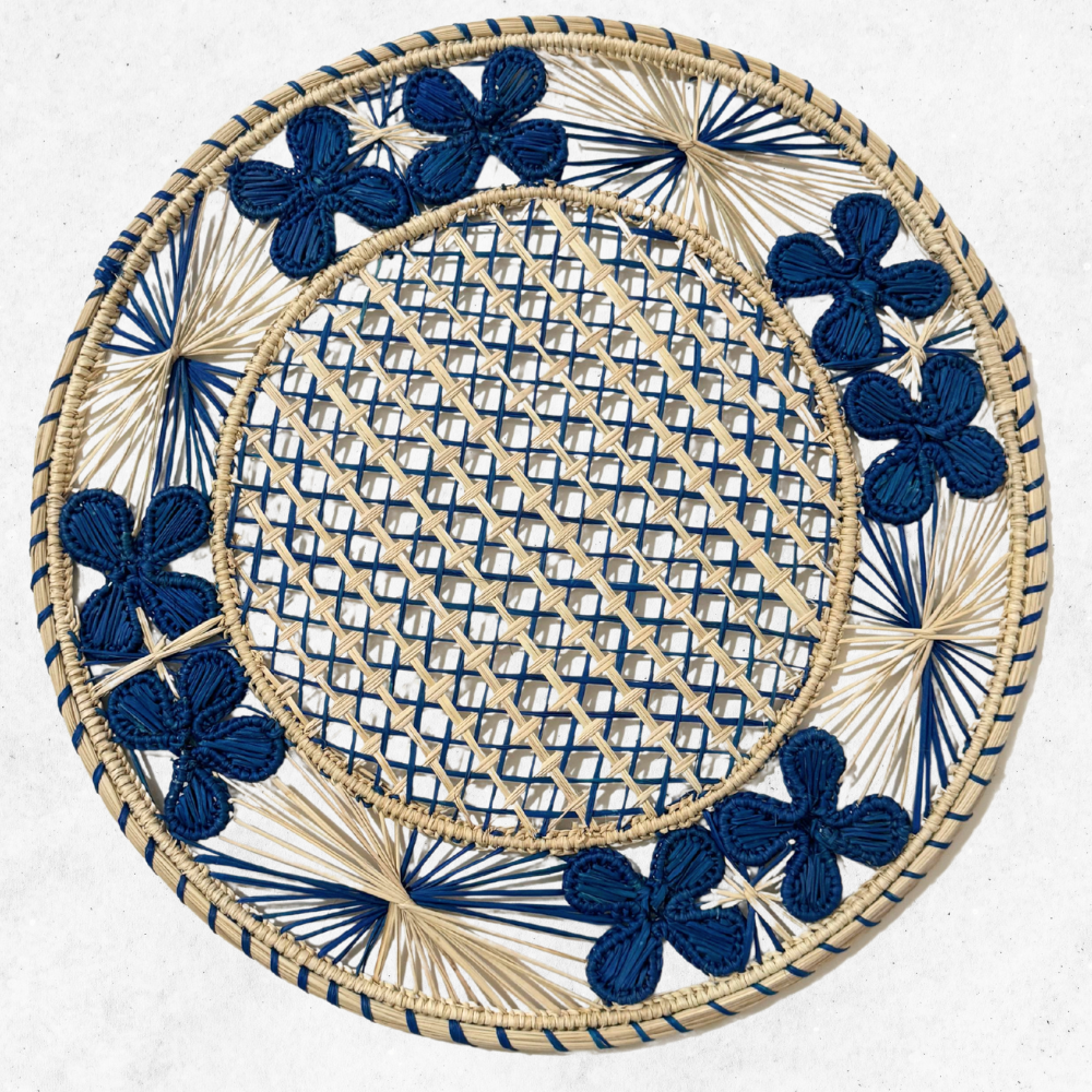 Floral Flare Placemat - Handmade Iraca Palm - Home Decor